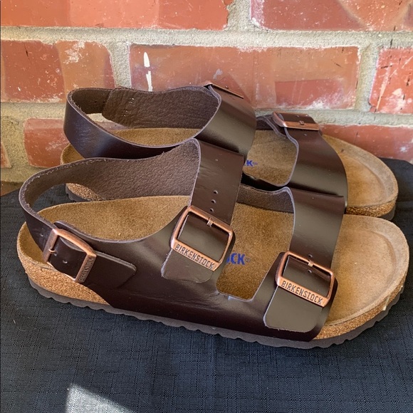 Sandals_&_Flip_Flops